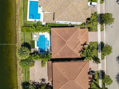 9709 Blue Isle Bay Parkland FL 33076