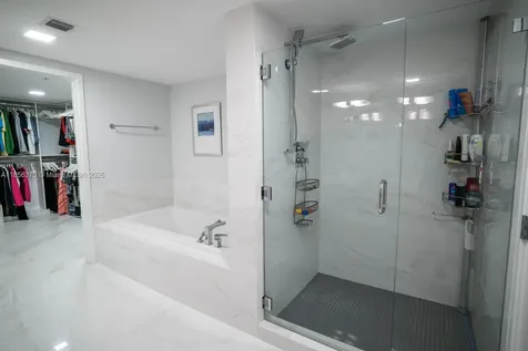 Sunny Isles Beach FL 33160