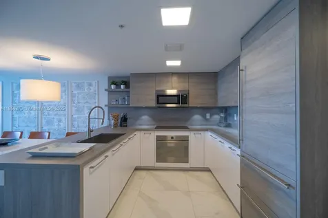 Sunny Isles Beach FL 33160