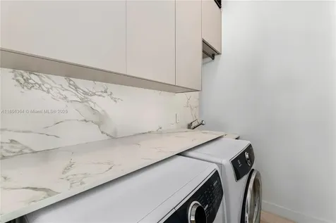 4701 N Meridian Avenue Miami Beach FL 33140