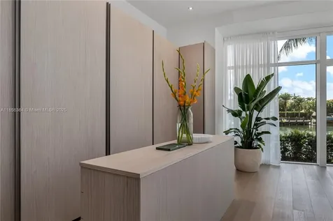 4701 N Meridian Avenue Miami Beach FL 33140