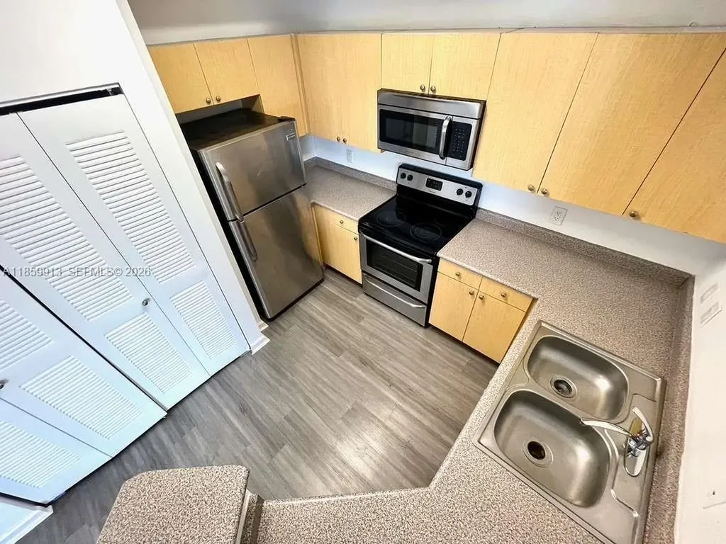 1919 Van Buren Street Hollywood FL 33020