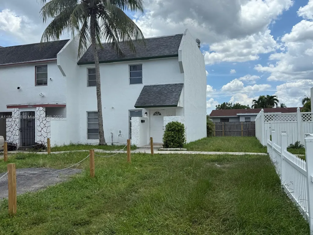 1314 Silverado North Lauderdale FL 33068