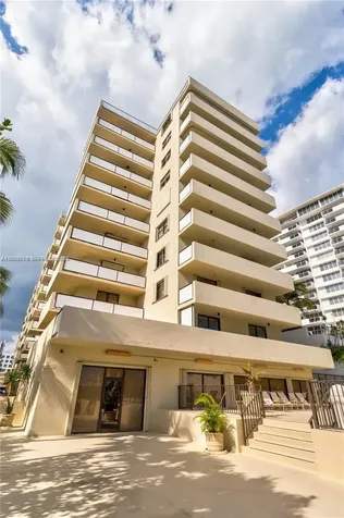 1621 Collins Avenue Miami Beach FL 33139