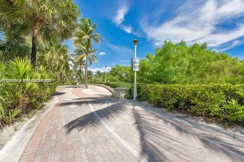 1621 Collins Avenue Miami Beach FL 33139