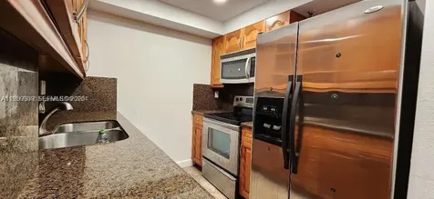 1621 Collins Avenue Miami Beach FL 33139