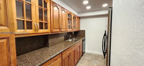 1621 Collins Avenue Miami Beach FL 33139