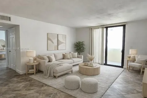 1621 Collins Avenue Miami Beach FL 33139