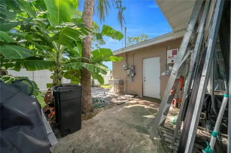 246 SE 44th Street Cape Coral FL 33904