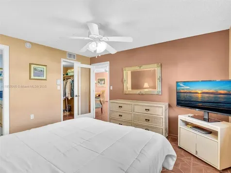 8020 N Sunrise Lakes Drive Sunrise FL 33322