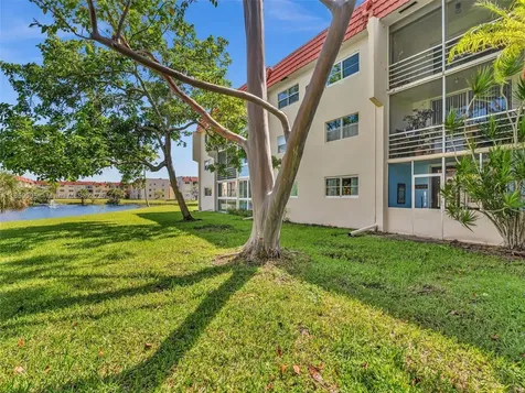 8020 N Sunrise Lakes Drive Sunrise FL 33322