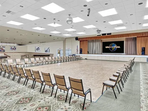 8020 N Sunrise Lakes Drive Sunrise FL 33322