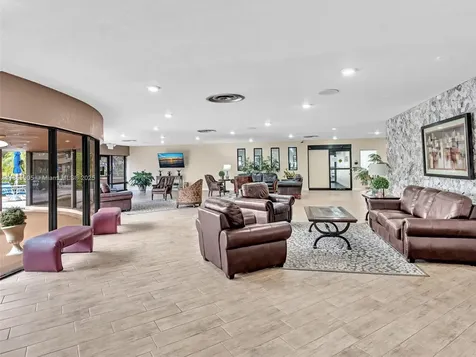 8020 N Sunrise Lakes Drive Sunrise FL 33322