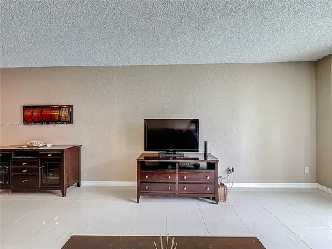 19380 Collins Avenue Sunny Isles Beach FL 33160