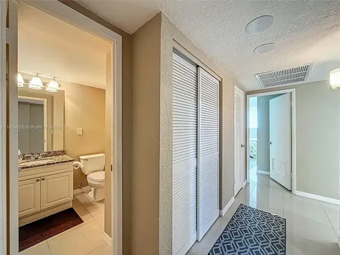 19380 Collins Avenue Sunny Isles Beach FL 33160