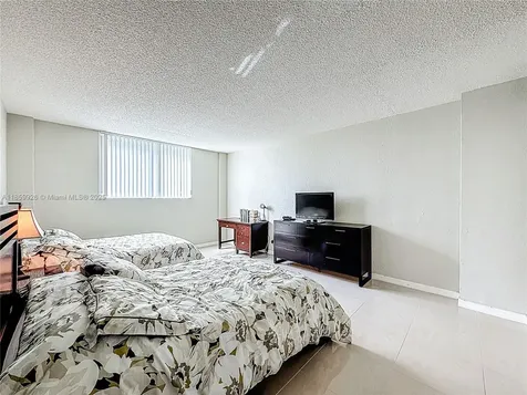 19380 Collins Avenue Sunny Isles Beach FL 33160