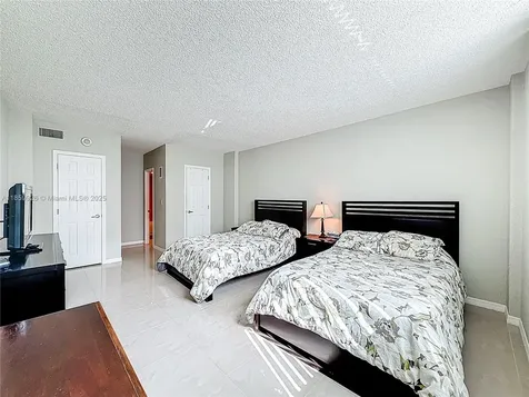 19380 Collins Avenue Sunny Isles Beach FL 33160