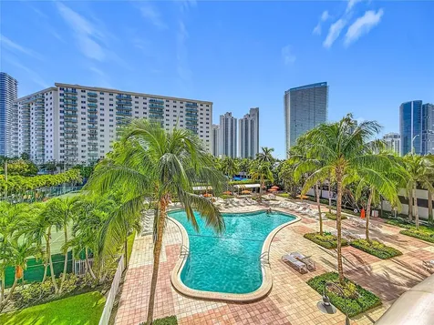 19380 Collins Avenue Sunny Isles Beach FL 33160
