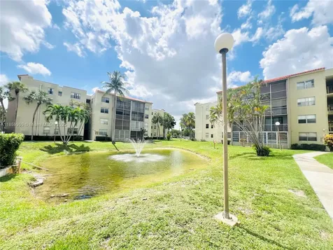 1810 SW 81st Avenue North Lauderdale FL 33068