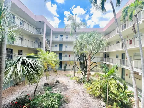 1810 SW 81st Avenue North Lauderdale FL 33068