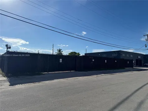 2200 SW 59th Avenue West Park FL 33023