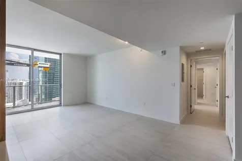 77 SE 5th Street Miami FL 33131