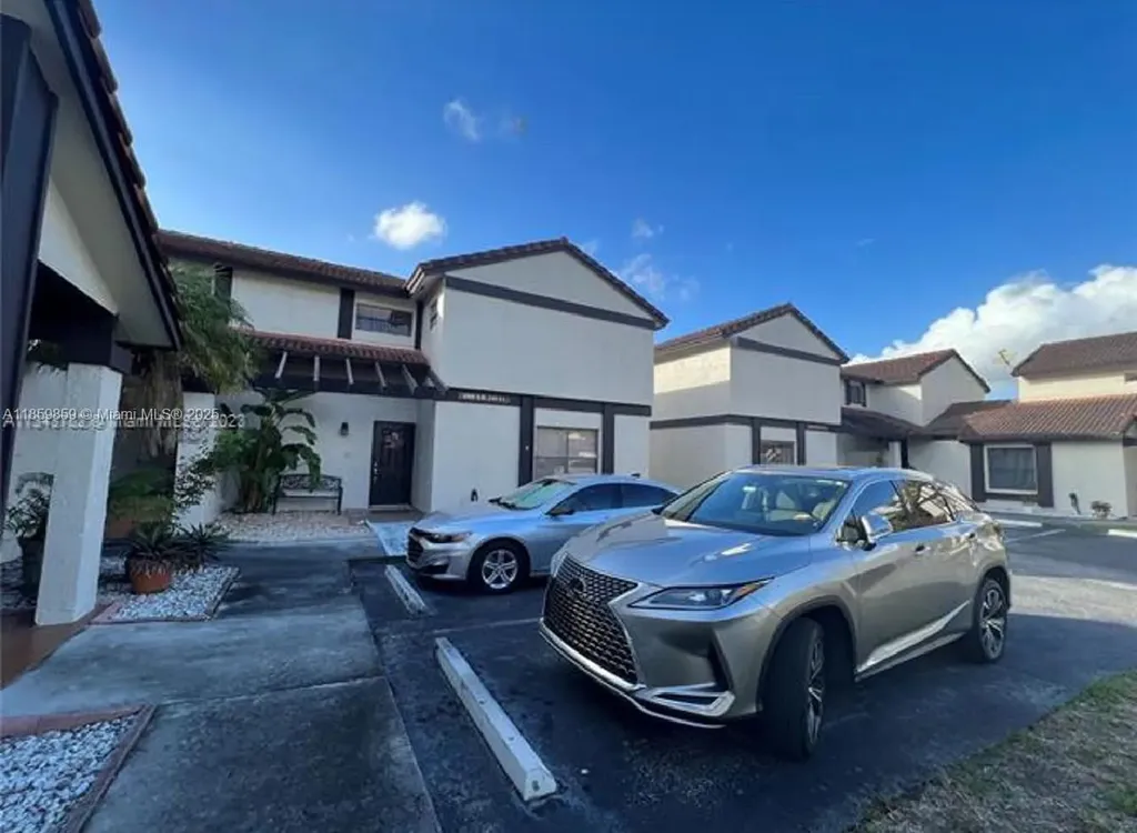 4910 SW 149th Court Miami FL 33185