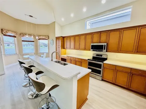 5044 SW 164th Avenue Miramar FL 33027
