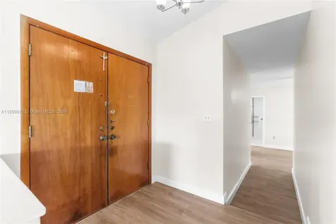 9837 SW 7th Street Miami FL 33174