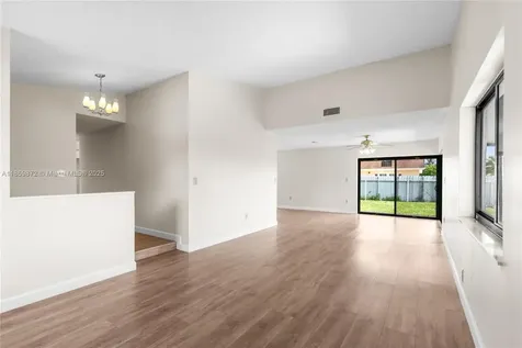 9837 SW 7th Street Miami FL 33174