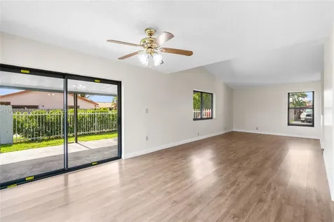 9837 SW 7th Street Miami FL 33174