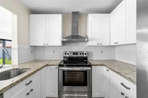 9837 SW 7th Street Miami FL 33174