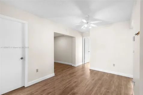 9837 SW 7th Street Miami FL 33174