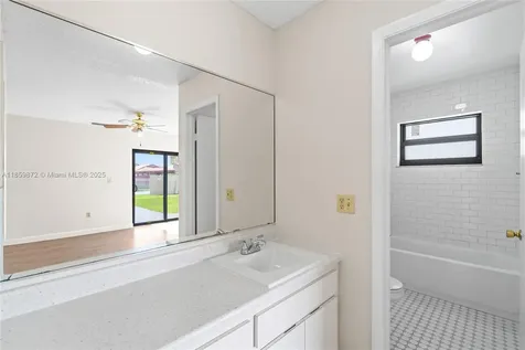 9837 SW 7th Street Miami FL 33174