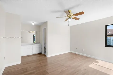 9837 SW 7th Street Miami FL 33174