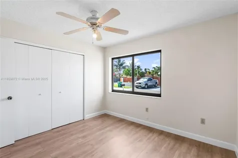 9837 SW 7th Street Miami FL 33174