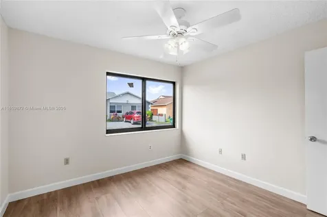 9837 SW 7th Street Miami FL 33174