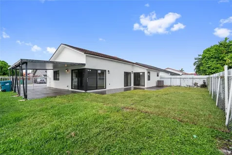 9837 SW 7th Street Miami FL 33174