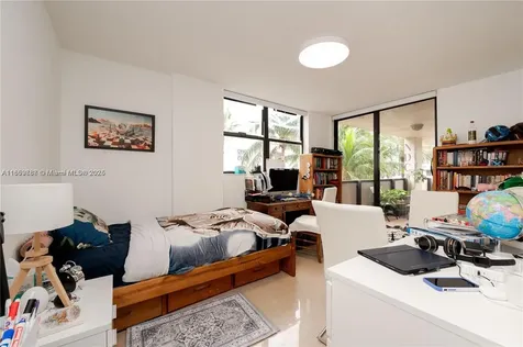 1621 Collins Avenue Miami Beach FL 33139