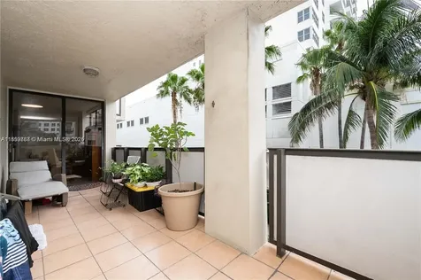 1621 Collins Avenue Miami Beach FL 33139