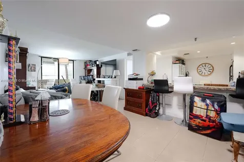 1621 Collins Avenue Miami Beach FL 33139