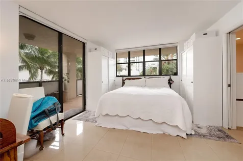 1621 Collins Avenue Miami Beach FL 33139