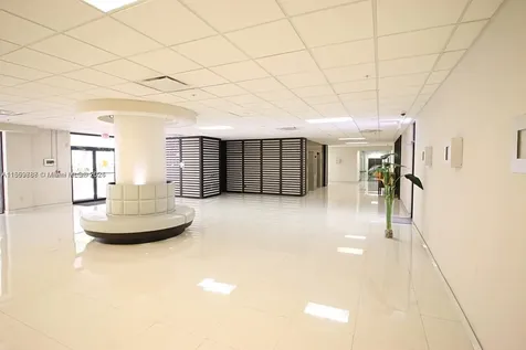 1621 Collins Avenue Miami Beach FL 33139