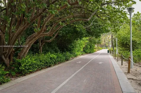 1621 Collins Avenue Miami Beach FL 33139