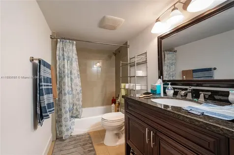 1621 Collins Avenue Miami Beach FL 33139