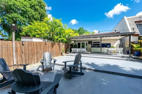 6704 Crooked Palm Terrace Miami Lakes FL 33014