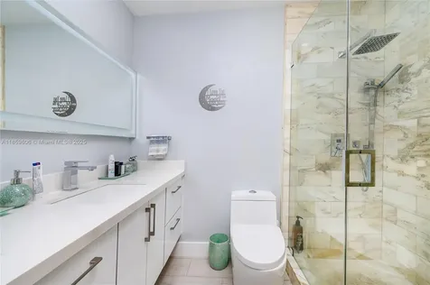 6704 Crooked Palm Terrace Miami Lakes FL 33014