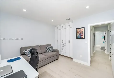 6704 Crooked Palm Terrace Miami Lakes FL 33014