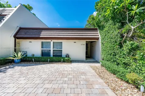 6704 Crooked Palm Terrace Miami Lakes FL 33014