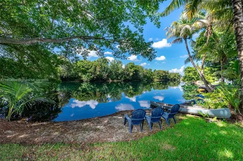 6704 Crooked Palm Terrace Miami Lakes FL 33014